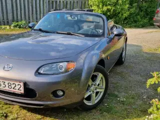 Mazda MX-5 2,0 Roadster Coupé