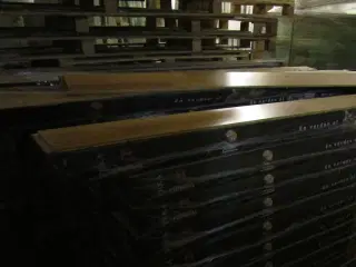 BØG LAMEL PARKET 90M2   