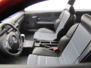 1998 BMW 323i M-Pack Compact E36 - 1:18