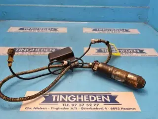 Massey Ferguson 3060 Sensor Pin 3382356M2