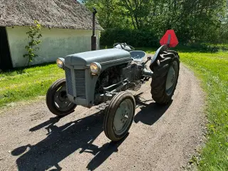 Ferguson traktor