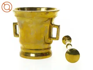 Morter i messing (højde 12 cm)