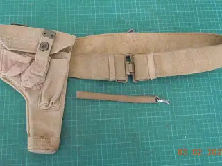 SIG-Neuhausen M-49 hylster og bælte, fangsnor.