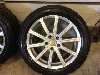 17” Alu med næsten nye vinterdæk 225/50r17.