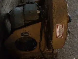 Kværn, skjold slagmølle med blandeanlæg og Silo
