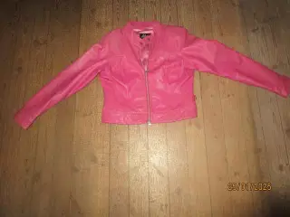Flot næsten ny pink skindjakke str.M