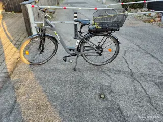 Den er fra den 14.5.25  Sælges for min mor fordi h