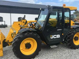 JCB 527-58 Agri Plus