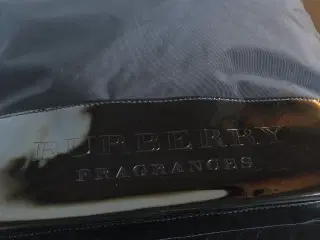 Big shopper fra Burberry fragrances 