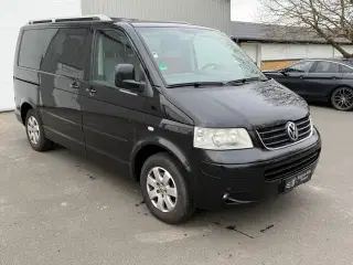 VW Multivan 2,5 TDi 130 Basis