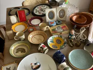 Alt muligt blandet, fra 5-75 kr.