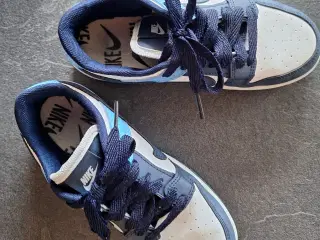 Nike Sko str. 33