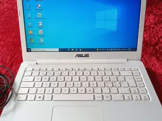 ASUS Vivobook E402SA