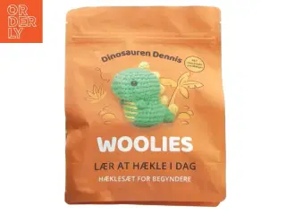 Hæklekit Dinosauren Dennis fra Woolies (str. 11,5x9 cm)