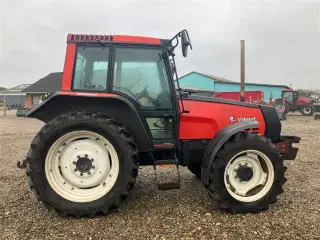 Valmet 6400 monteres med helt ny frontlæsser!