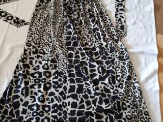 Maxi, f. Ronnie Nicole-Leopard med halter neck /44
