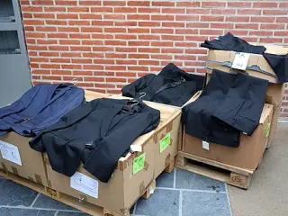  Habitjakker og bukser