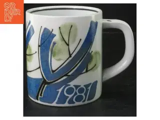 Årskrus fra 1981 fra Royal Copenhagen (str. Ø 10x11 cm)