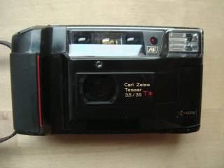 Yashica T AFmed CarlZeiss Tessar