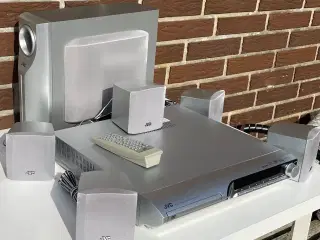 JVC surround anlæg m/ DVD og CD’er