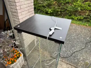 Glasskab m/lys