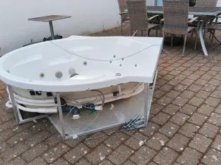 Indendørs spa med pumper