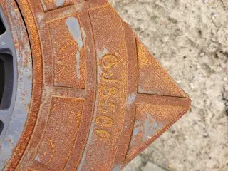 Ny rørbrøndkarm med rist 315 mm