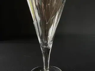 Elegante Clausholm glas til spotpris