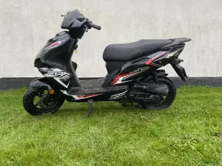 VGA firefox Er meget fin, men har lidt ridser 