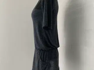 T-shirt str.34