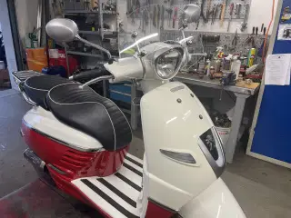 Peugeot Django 30 årg 2017