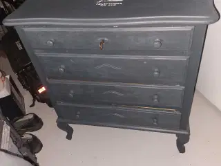Gammel kommode