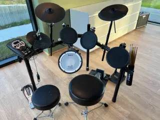 Roland TD-11K elektronisk trommesæt + tilbehør