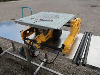 Kap-/geringssav DEWALT DW743N