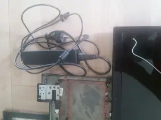 Dele til Lenovo B570