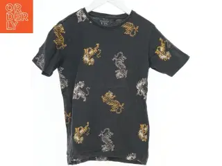 T-shirt med tigermønster fra VRS (str. 134)