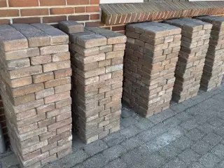 Gratis Klostersten til afhentning