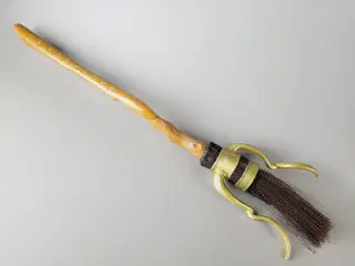 ⭐️· Harry Potter Nimbus 2000 legetøjskost