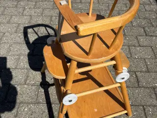 Børnestol- kan klappes sammen