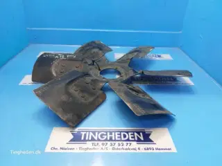 Ford 8630 Blæservinge E2NN8600CB13L