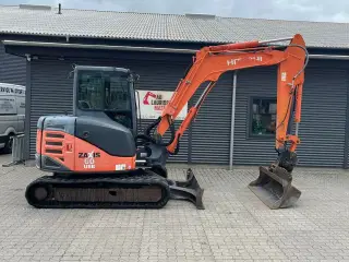 Hitachi zaxis 60 6tons maskine med Powertilt.