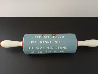 Gammel kagerulle med dekoration