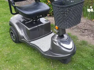 Elscooter, fin og velkørende 3hjulet 