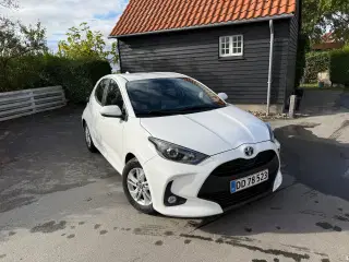 Toyota Yaris hybrid e-active 1.5 26 tkm