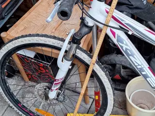 Mountainbike 2621 26" og 21 gear 