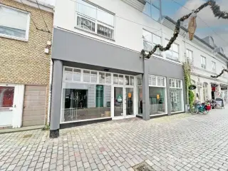 Velbeliggende butikslejemål i Viborgs øverste gågade - i alt ca. 159 kvm