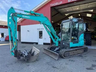 Kobelco SK55 KUN 2100 TIMER OG MED SKOVLE!