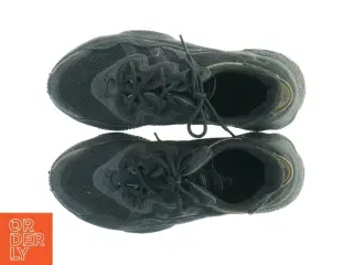 Sorte sneakers str. 41 fra Adidas (str. 41 )