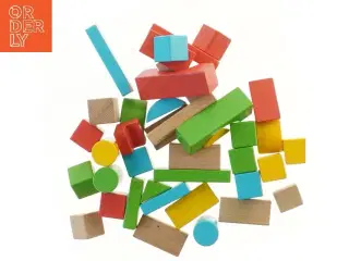 Træbyggesæt med farvede klodser