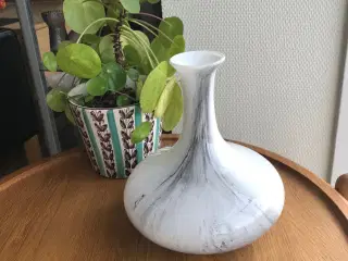 Glaskunst - vase fra Richartz Art Collection